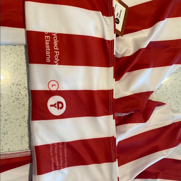 Red and White Striped Flare Yoga pants - Picture 4 of 4